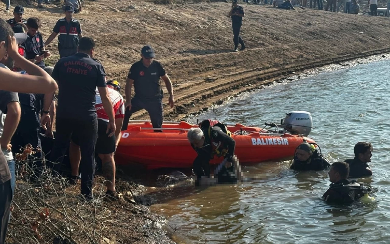 Balıkesir'de Gölete Giren 2 Çocuk Boğularak Hayatını Kaybetti